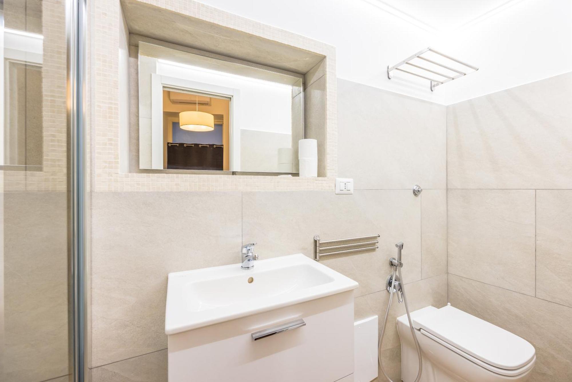 Lioy 25 By Napoliapartments Extérieur photo